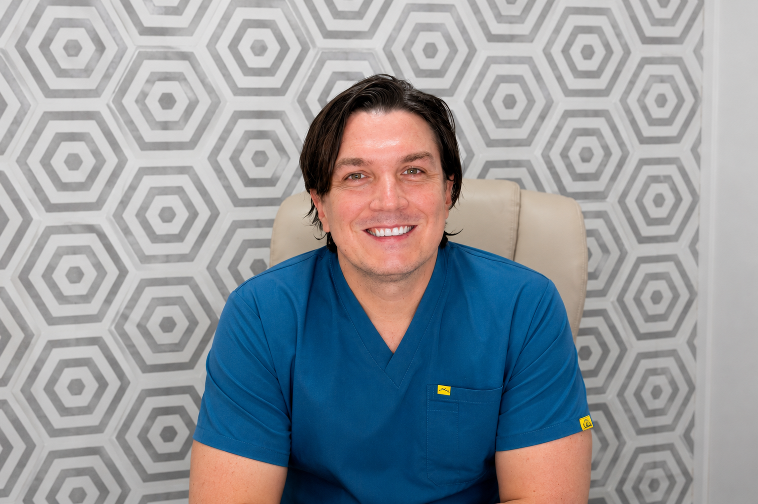 Dr. Damián Valle — Ortodoncista y ortopedia dentofacial